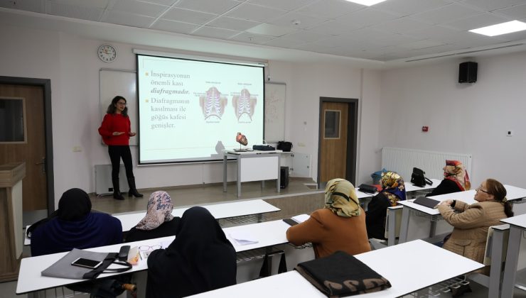 ‘Öğrenmenin yaşı olmaz’ diyerek 60 yaşında üniversiteli oldular