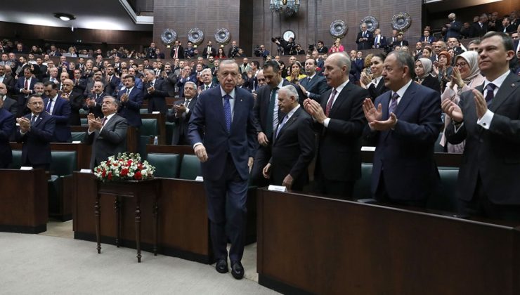 ‘AKP, elde avuçta ne varsa satacak!’