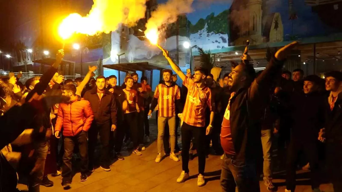 Galatasaray Derbi Zaferi, Van’da Coşkuyla Kutlandı